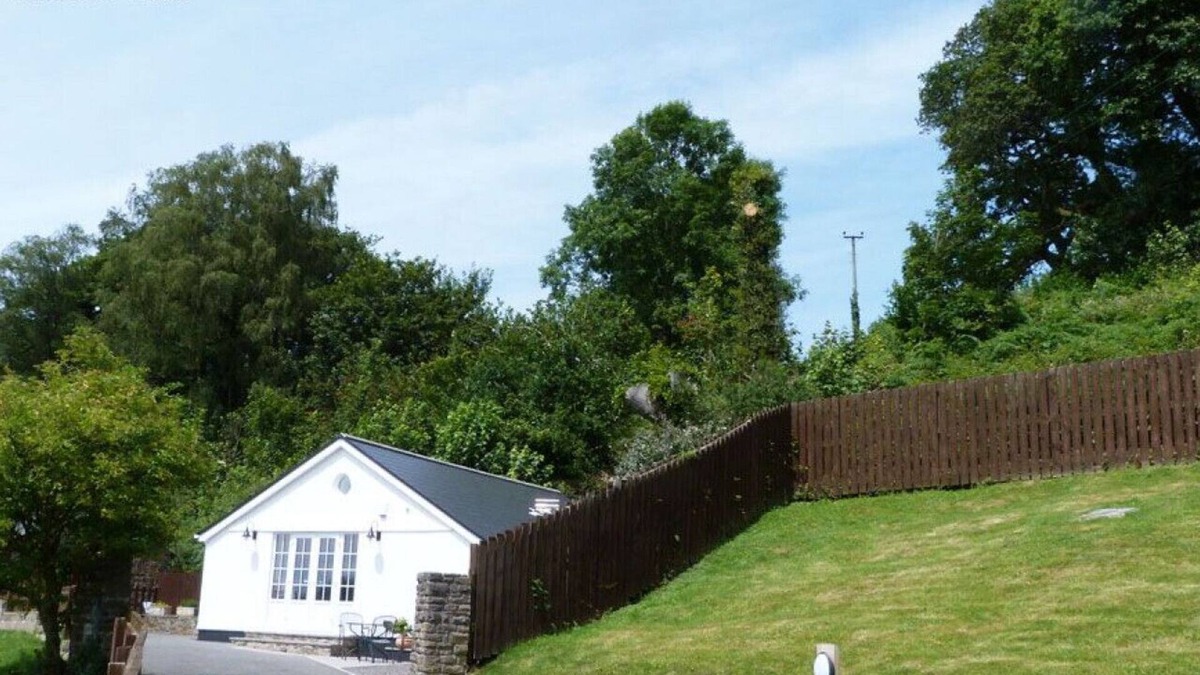 Nantgarw House | Llety Tyn y Coed - One Bedroom House, Sleeps 2