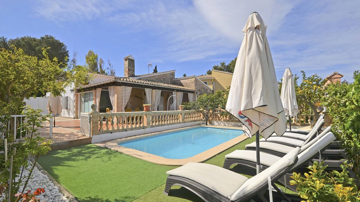 Cielo de Bonaire Ski Chalet | Llimona - Cozy house with pool in Alcúdia, Mallorca