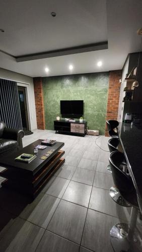 Ermelo Apartment | Lloyds - 3