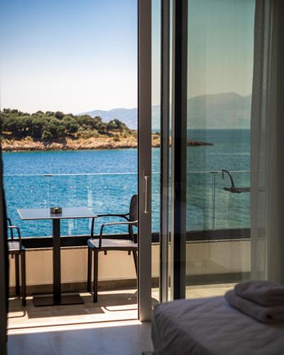 Sarande Hotel | Lluka Sea Side
