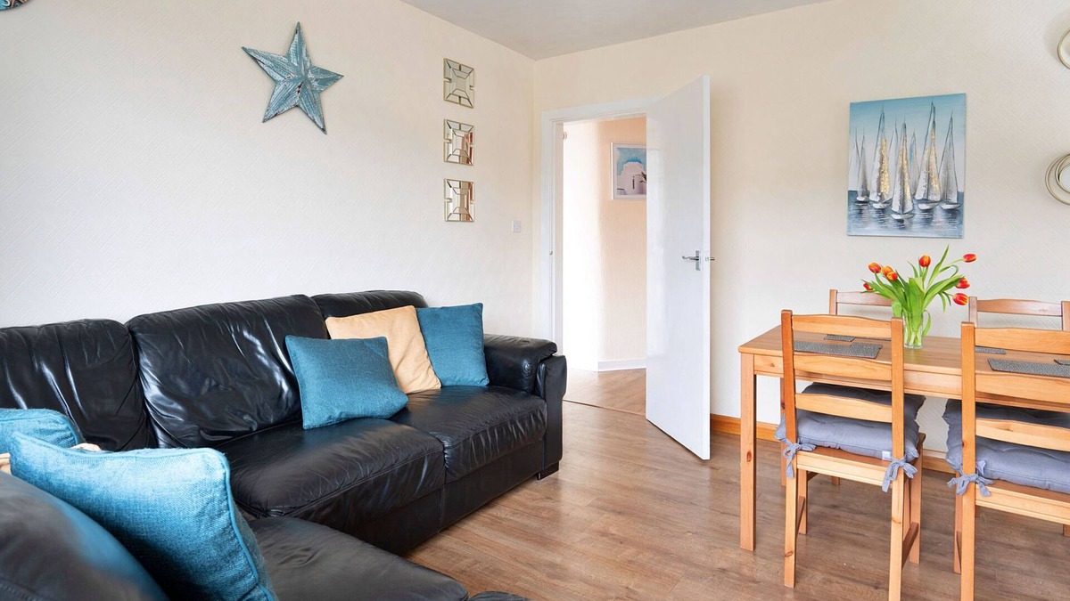 Kinmel Bay House | Llys Llewellyn by Interhome