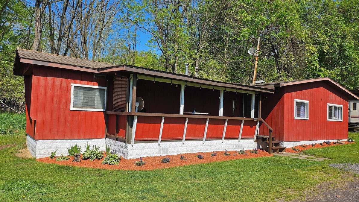 Petersburg Cabin | Loads of amenities, Riverfront, Near Smoke Hole, Seneca, Dolly Sods, Blackwater