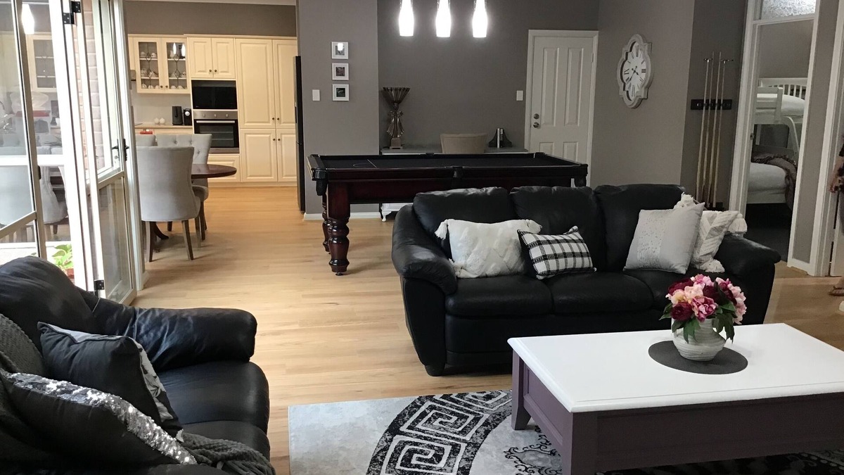 Lobethal House | "LobeGott" - Luxury 4 Bedroom, central location!