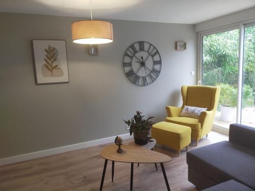 Carentan House | Loc MI