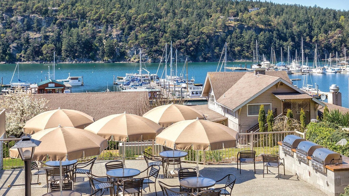 Deer Harbor Resort | Local fresh produce and delicious seafood!