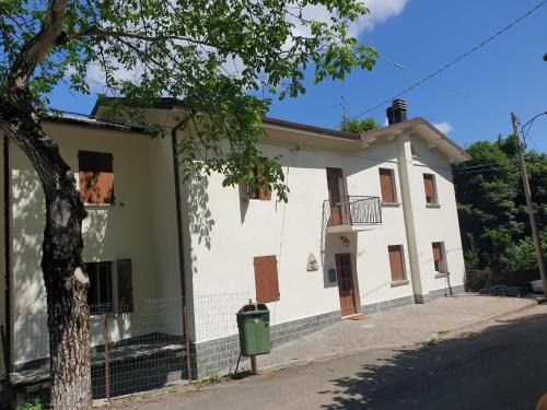 Lizzano in Belvedere Bed & Breakfast | Locanda In Montagna Da Emili&Gabriel