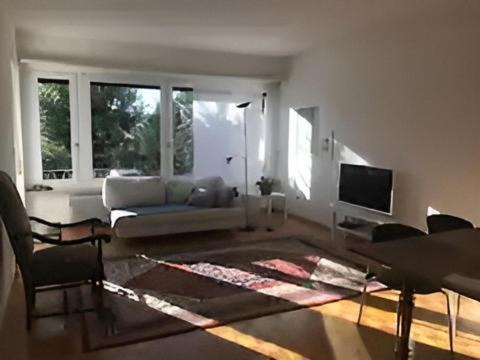 Locarno Apartment | Locarno: appartamento in zona residenziale