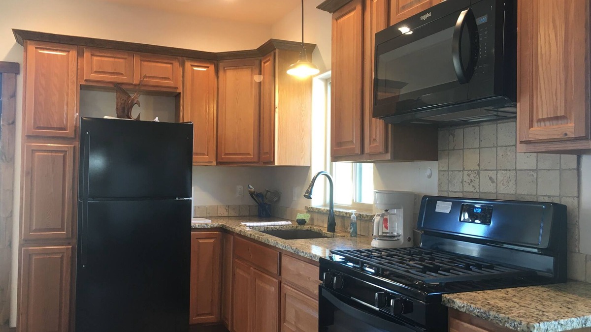 Mancos House | Located at the base of Mesa Verde National Park! Mancos, CO