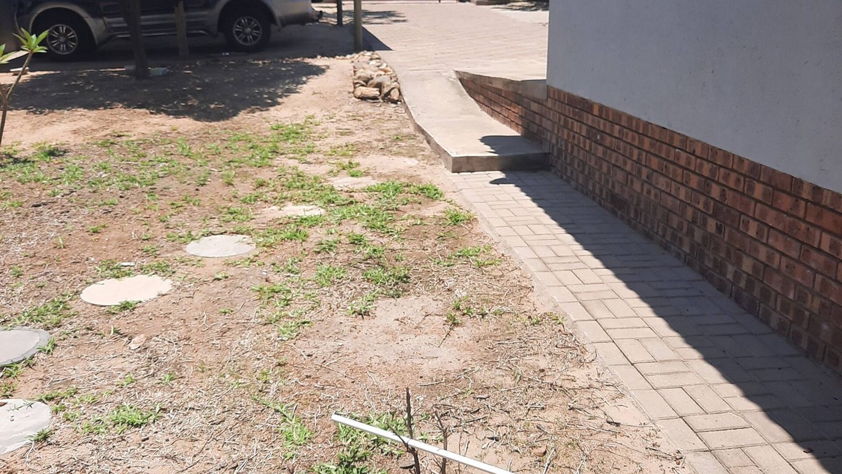 Phalaborwa Villa | Located In Lulekani, phalaborwa