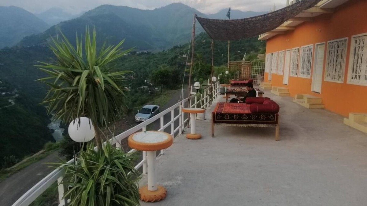 Azad Kashmir Resort | Located in Muzaffarabad, Sky Resort AJK Pattika has a Iconic View Garden,terrace