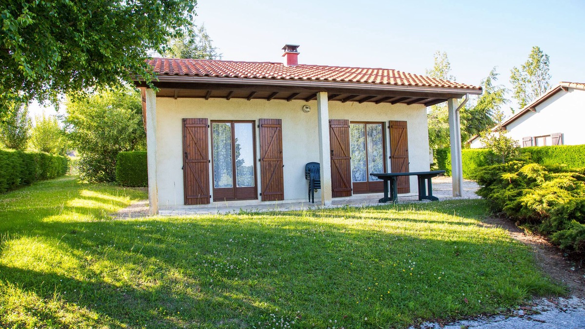 Sarrecave House | Located Sarrecave, Leisure accommodation with swimming pool Lac Saint Georges