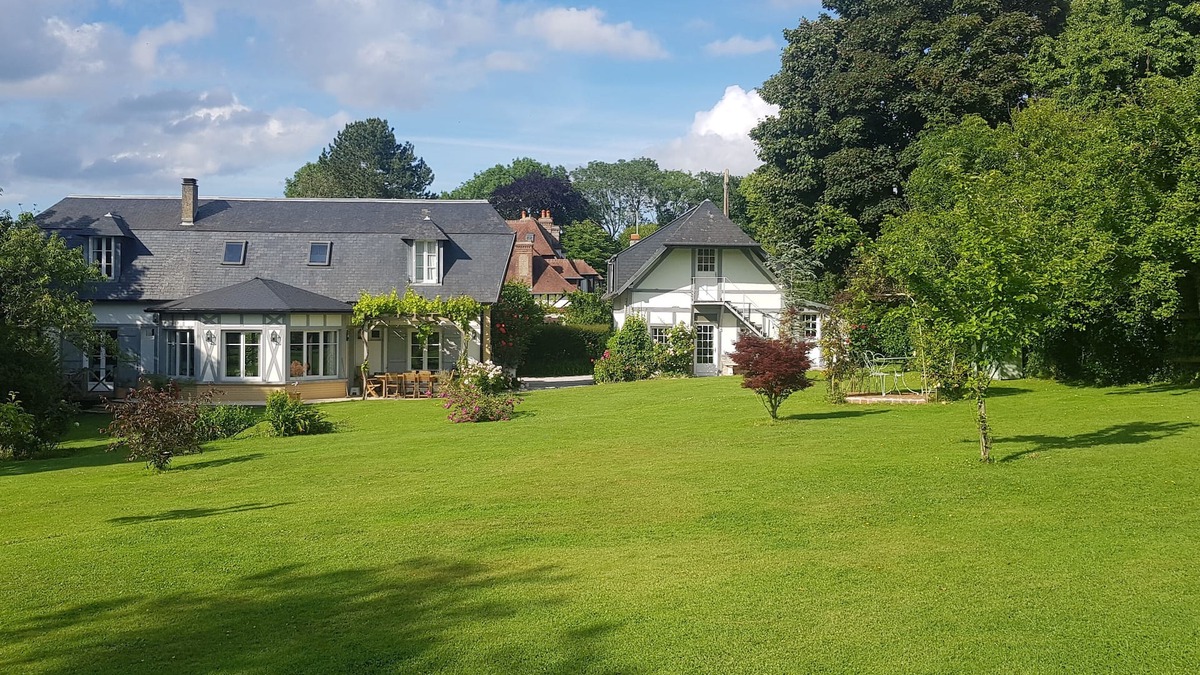 Gonneville-sur-Mer House | Location 2 Maisons 1800 m Plage Villers sur Mer, Normandie