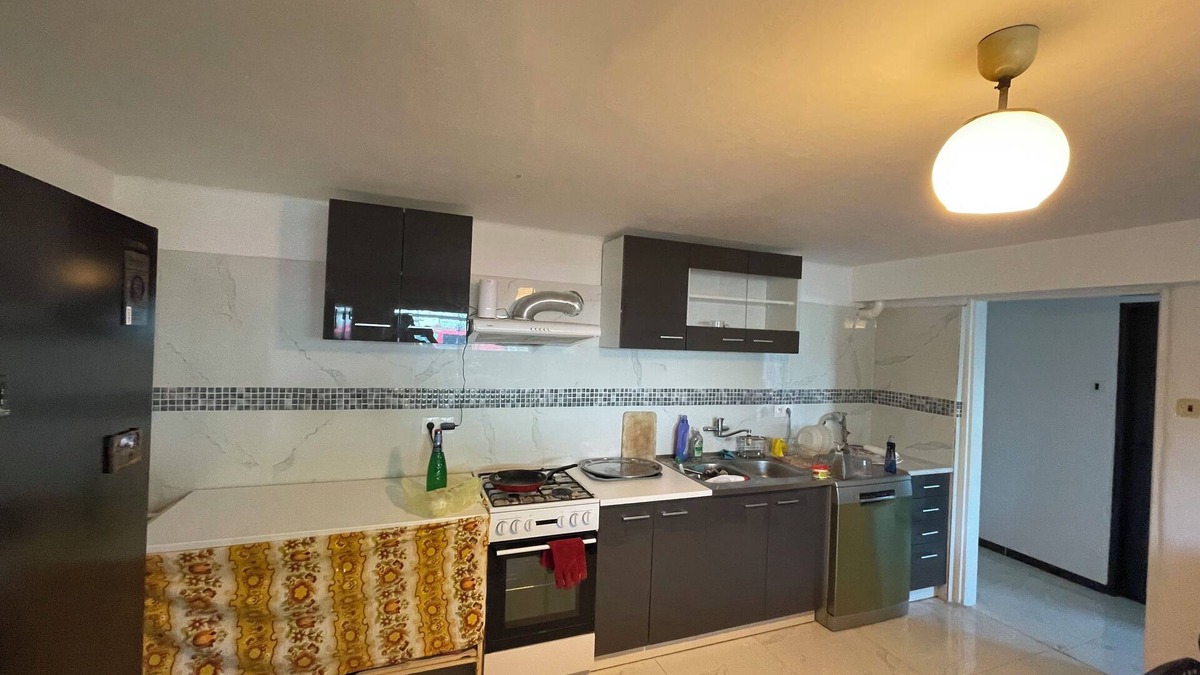 Velke Kosihy House | Location Centric Relaxing Sleep space between Budapest, Komarno & Gyor.