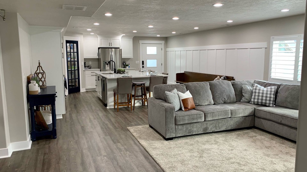 Lehi House | Location, comfort and cleanliness. Whole basement 1600-plus square feet.