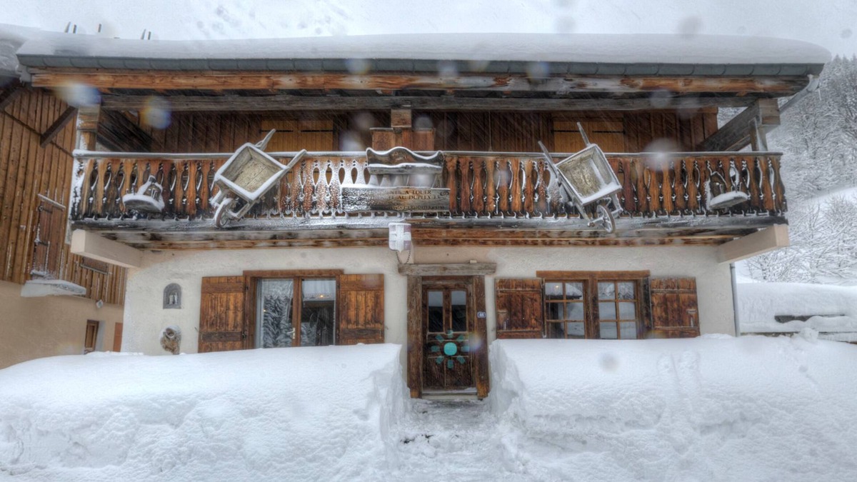 La Cote-d'Arbroz Apartment | Location Dappartement Dans un Châlet Haut Savoyard à 100 m des Pistes des Gets