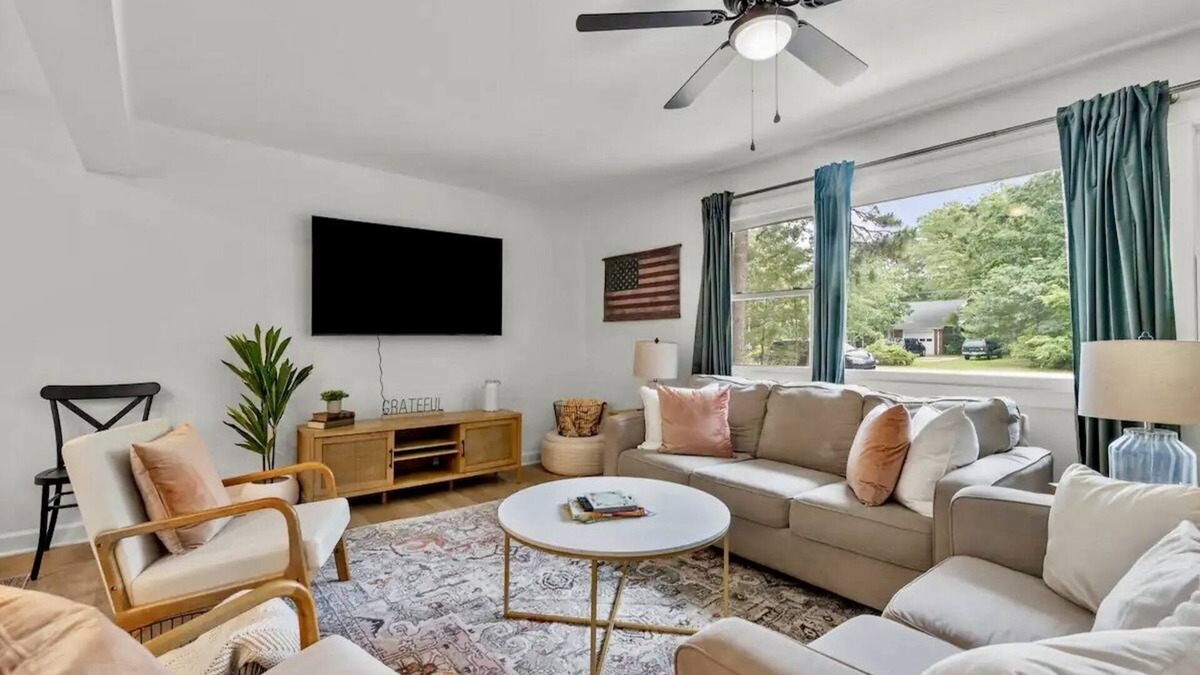 Southern Pines House | Location is a golfer's paradise and less than 10min from downtown Pinehurst!n
