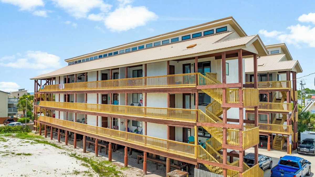 Holiday Beach Apartment | Location! Tents Allowed! Panama City Beach, Holiday Beach.