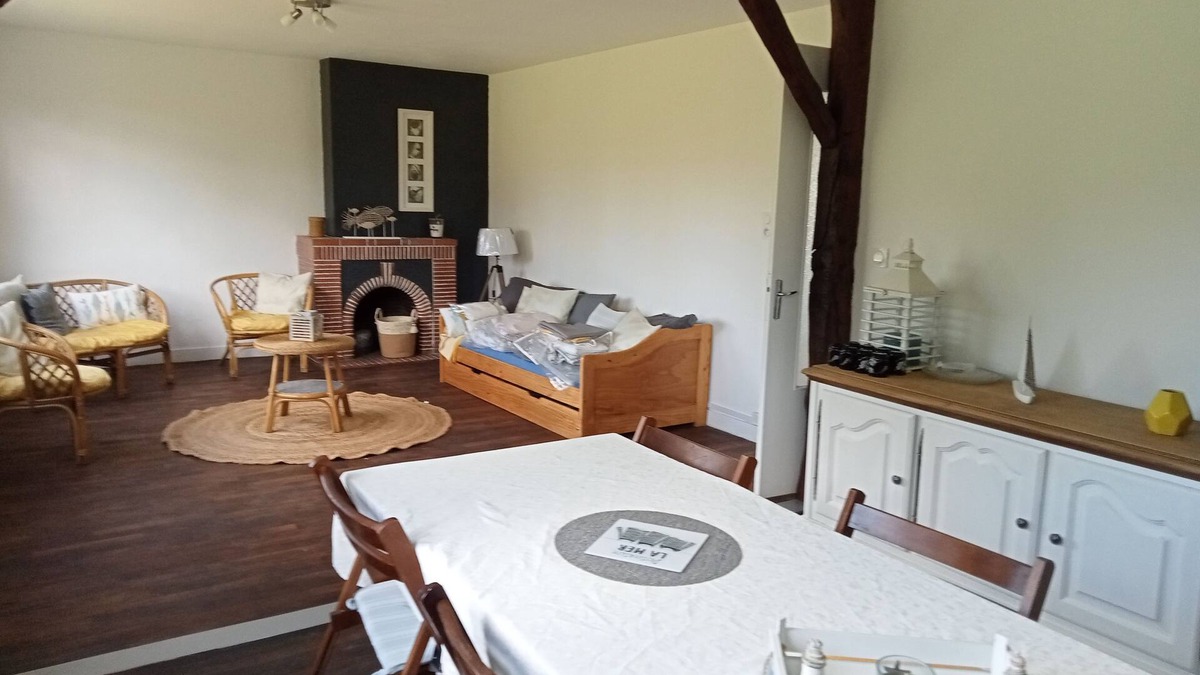 Folligny House | Location Vacances Avec Jardin 6-7 Personnes