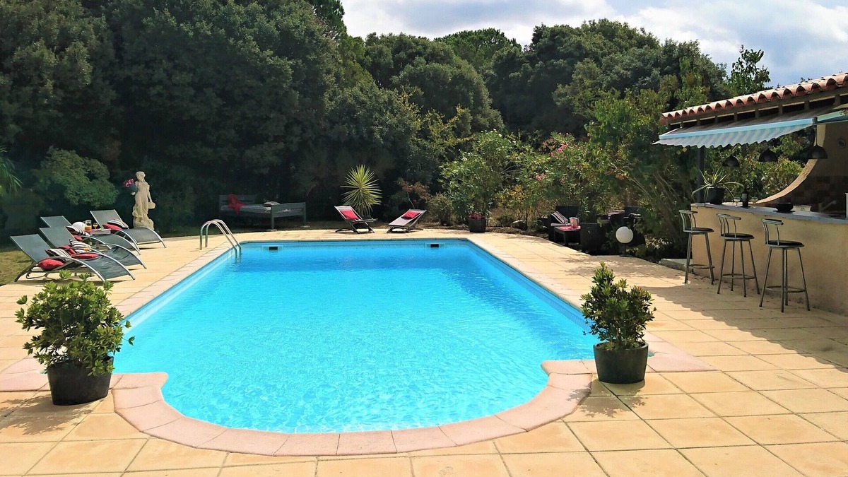 Montolieu House | Location villa - 15 mn de Carcassonne - Swimming pool