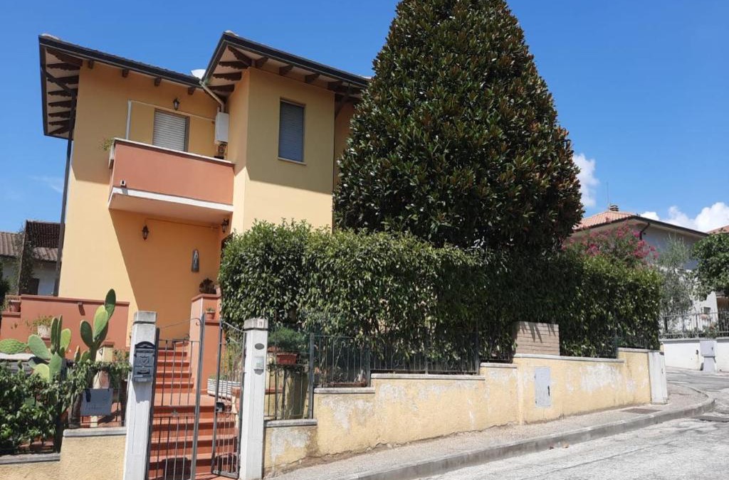 Palazzo Apartment | Locazione turistica di Pucci Lidia