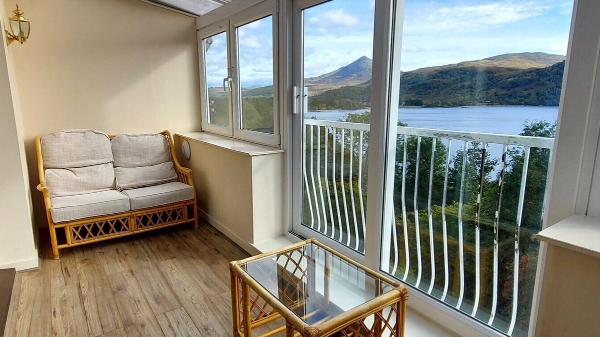 Kinloch Rannoch Villa | Loch Rannoch Highland Club, Red Squirrel Lodge 6