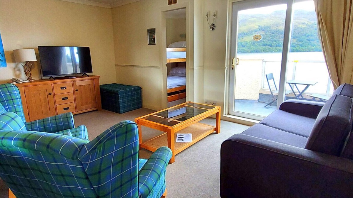 Kinloch Rannoch House | Loch Rannoch Highland Club, Lochside Lodge 7