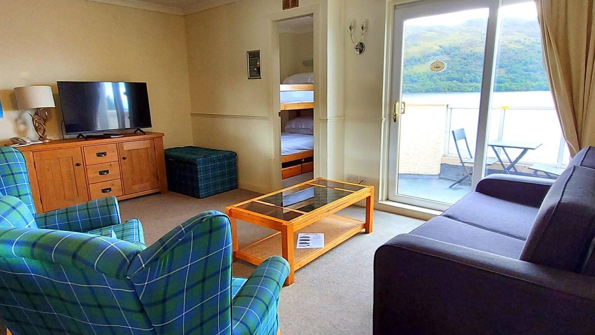 Kinloch Rannoch House | Loch Rannoch Highland Club Lochside Lodge 07