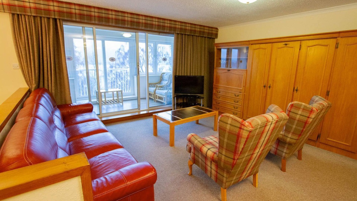 Kinloch Rannoch Cottage | Loch Rannoch Red Squirrel Lodge (5) - Retreat Group
