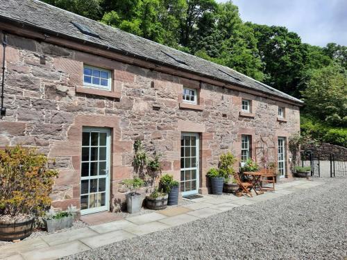 Crieff House | Lochelour Mill Cottage