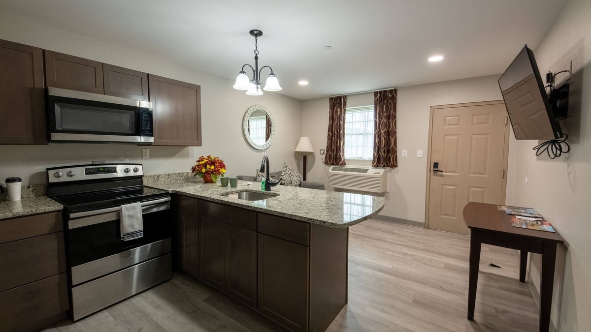 Mill Hall Hotel | Lock Haven Grandview Hotel