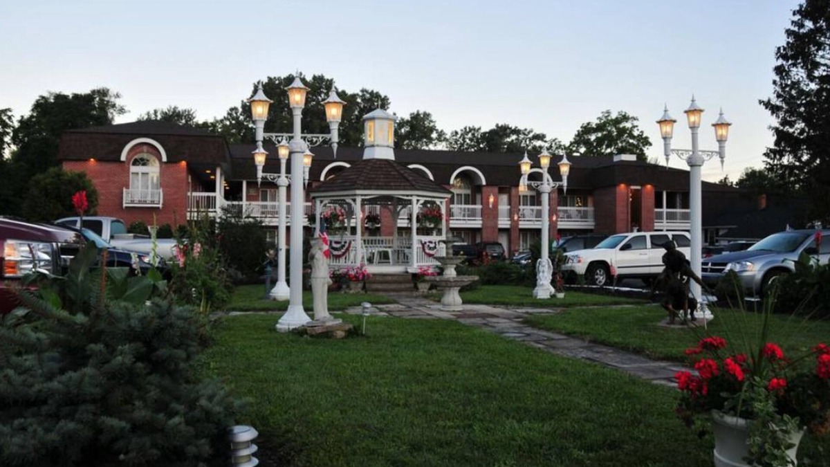Lockport Hotel | Lockport Inn & Suites