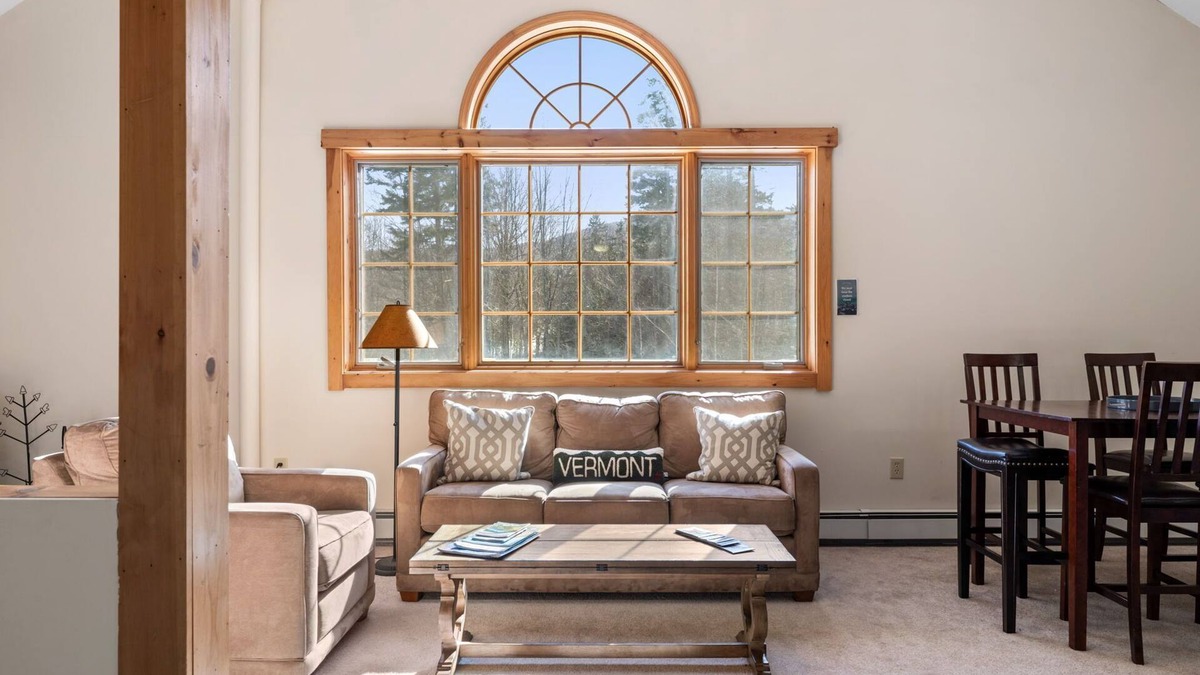 Waitsfield House | Lockwood Loft, Unique, Cozy and Close to Sugarbush