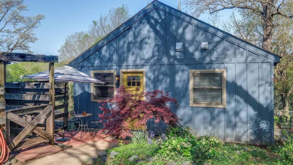 Locust Grove Cottage | Locust Garden, A North Downtown C'ville Guesthouse