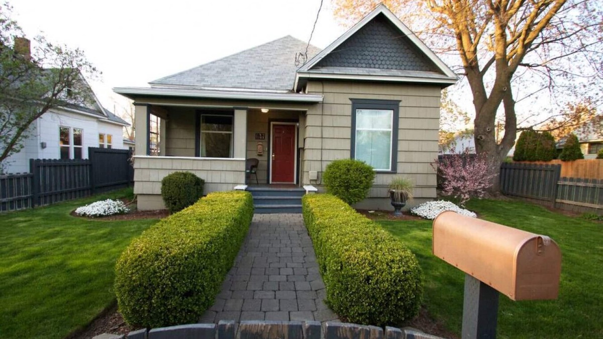 Walla Walla East House | Locust St Cottage · Locust, Close to Town & Campus, Super Charming