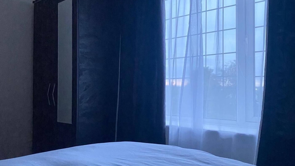 Brierley Hill Apartment | Lodge 2 near Merry Hill shopping centre