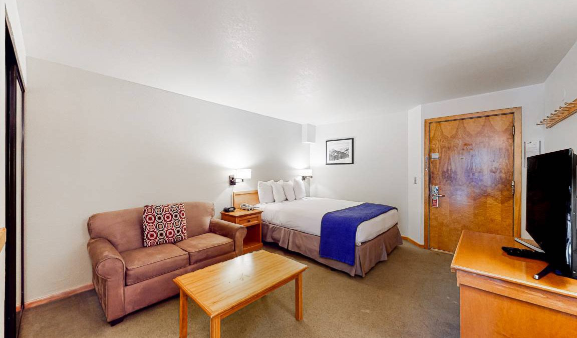 West End Cabin | Lodge ∙ 3 guests