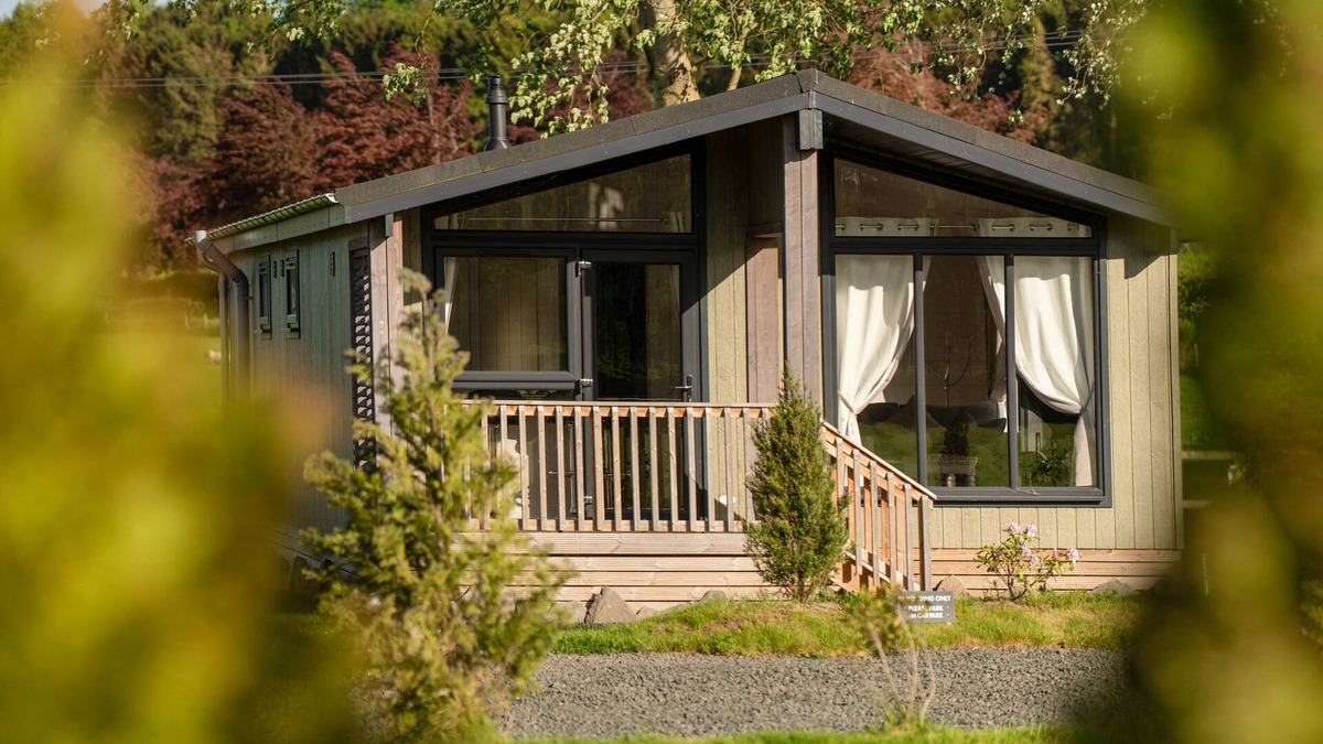 Errol Cottage | LODGE 3 - RAIT, romantic, character holiday cottage in Errol