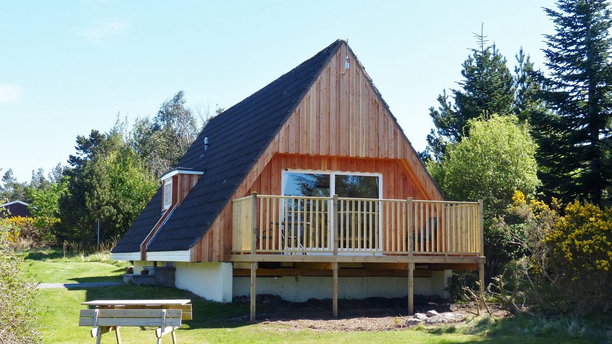 Drumchork Ski Chalet | Lodge 4 - No Pets - Aultbea Lodges - Woodland and Sea Views of Loch Ewe