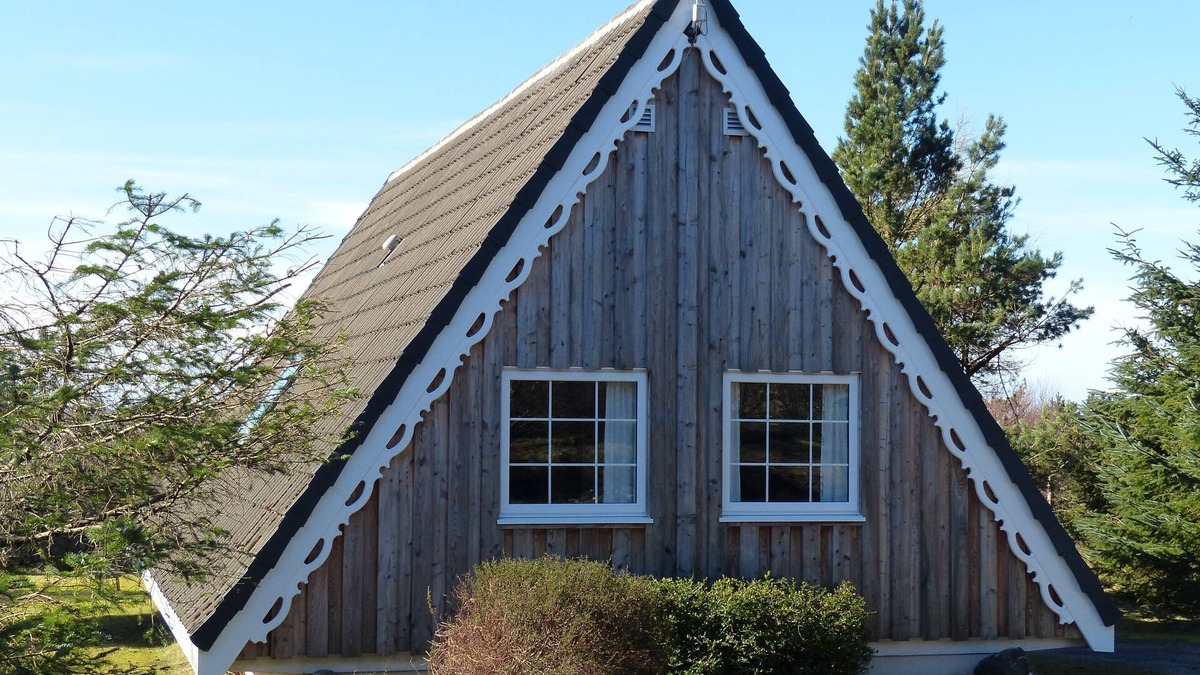 Drumchork Ski Chalet | Lodge 5 - No Pets - Aultbea Lodges - Private with Woodland and loch views