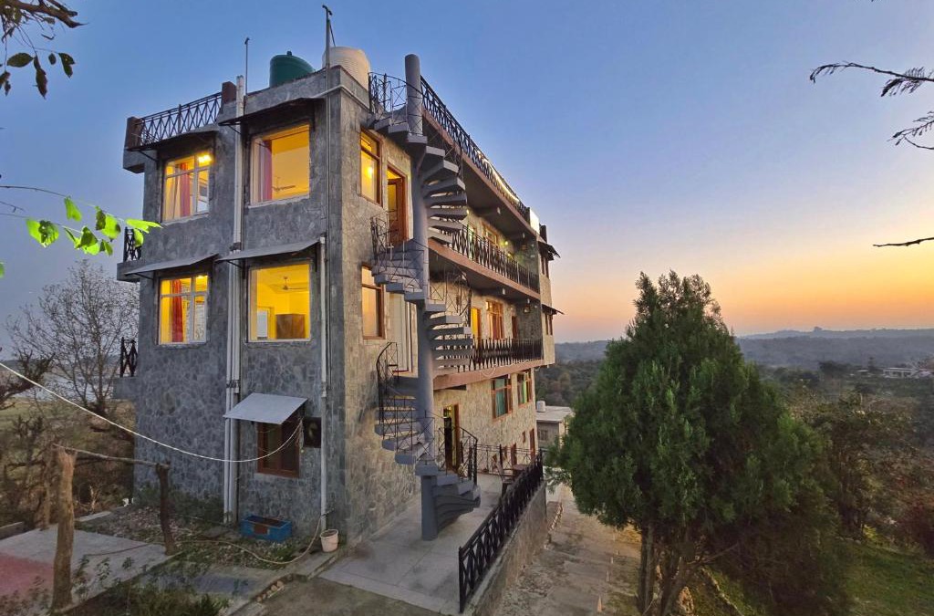 Dera Gopipur Hotel | Lodge At Pong, Anoh
