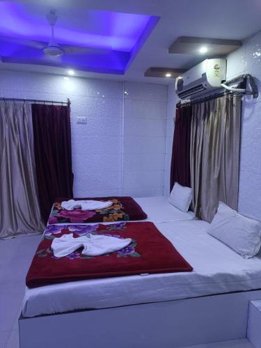 Kolkata House | Lodge Babul