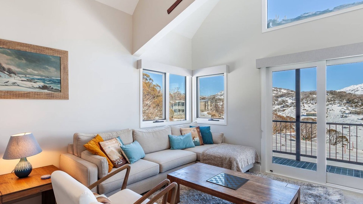 Perisher Valley Resort | Lodge Chalet (for 6), The Stables Resort Perisher