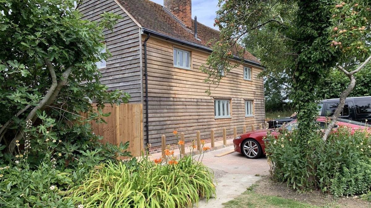 Harwich Cottage | LODGE COTTAGE, pet friendly, character holiday cottage in Harwich