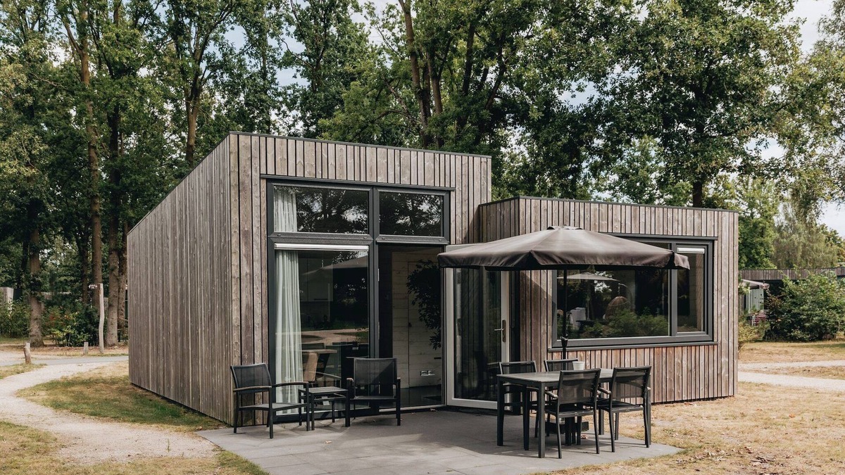 Schaijk House | Lodge in Schaijk with Garden Terrace