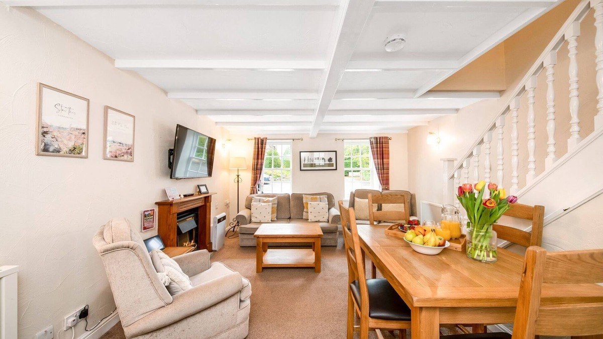 Thirsk Cottage | Lodge in Thirsk with Spa & Scenic Trails