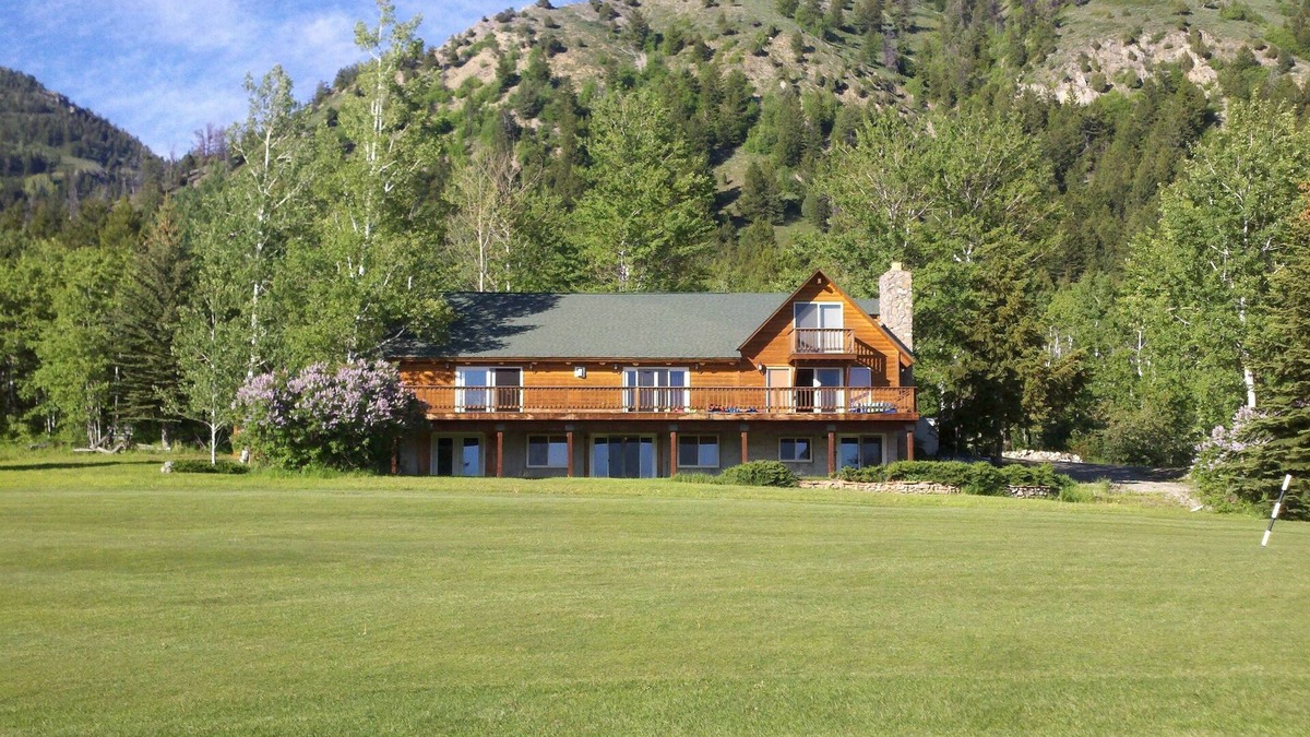 Star Valley Ranch Cabin | Lodge on the Golf Course in Star Valley Ranch, WY. Best View and location!