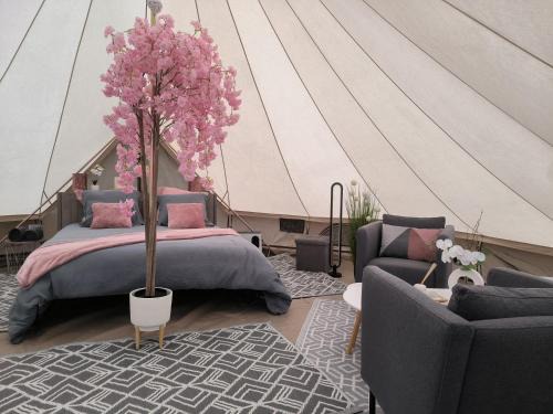 Lapalisse Other | lodge romantique "plein champ" et son jacuzzi privatif