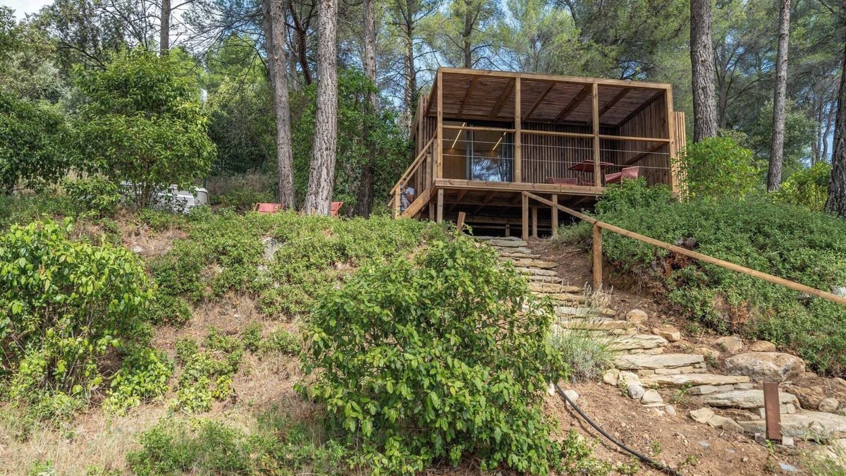 Saint-Marc-Jaumegarde Cottage | Lodge & spa Tour de Keyrié - Le Chant des Pins Aix en Provence