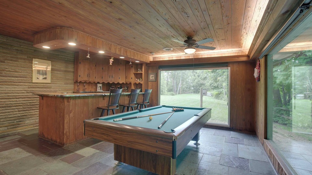 Coshocton House | Lodge-Style Home in Coshocton w/Spacious Yard