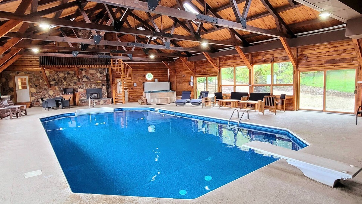 Laporte Cabin | Lodge w/INDOOR PRIVATE HEATED POOL + Hot Tub + Fire Pit + Pond, on 19 acres